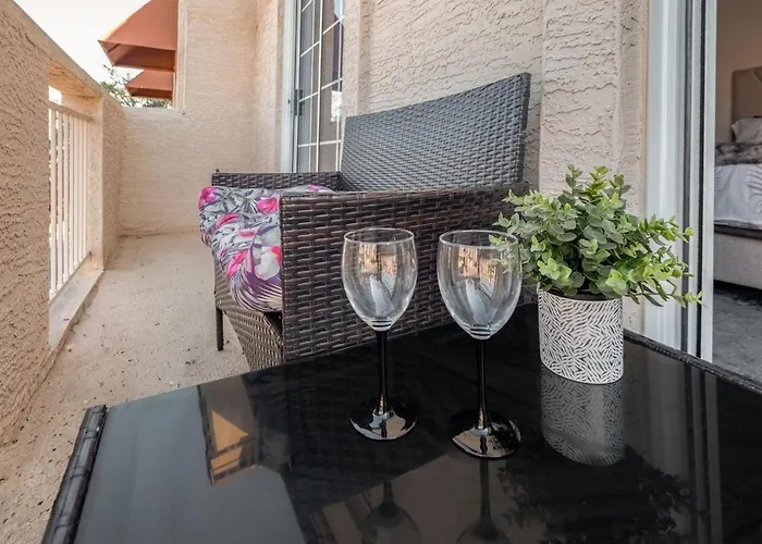 Apartment Lux 7 Mins To Dignity Health & Phoenix Airport 3br 2&a Half Bath